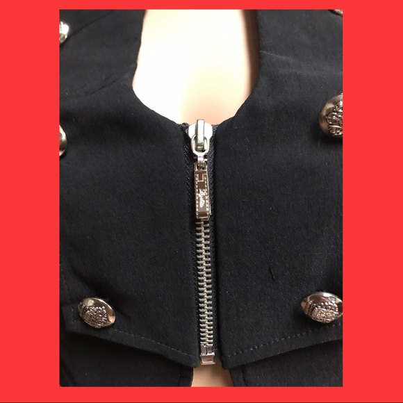 Black Cropped Vest - Picture 4 of 6